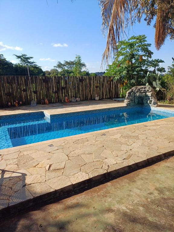 Hồ bơi trong/gần Chácara 2 coracoes