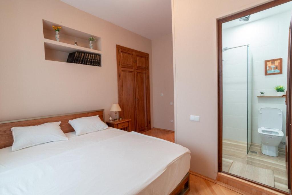 Postel nebo postele na pokoji v ubytování Hotel Tsinandali Memories