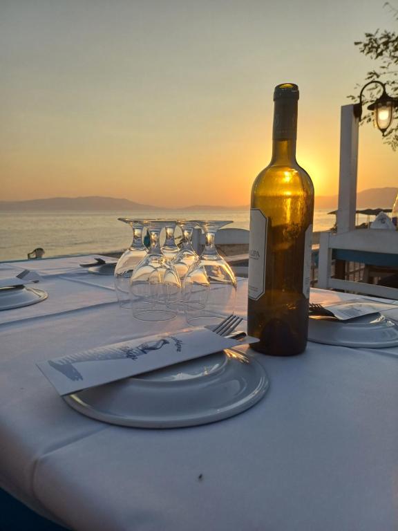 Ποτά στο Paralia Ofriniou Sea view apartment