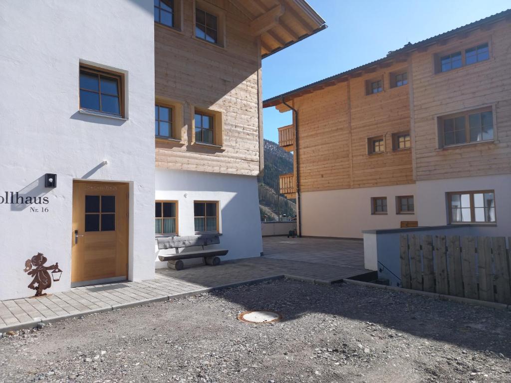 Budynek, w którym mieści się apartament