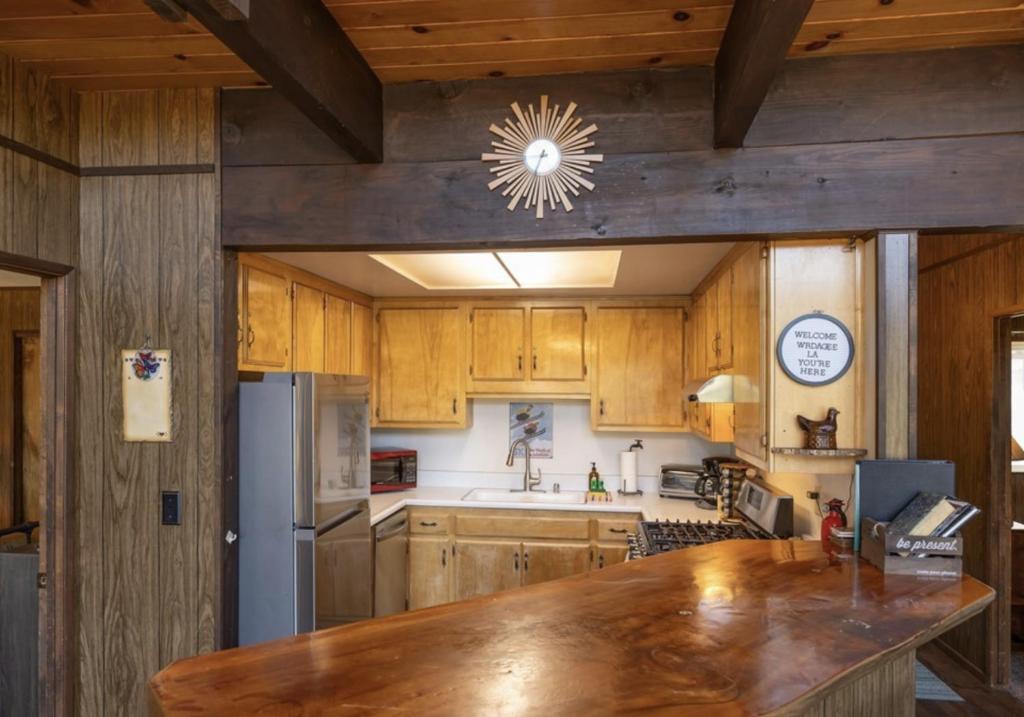 ITH Big Bear Lake Hostel & Lodge photo