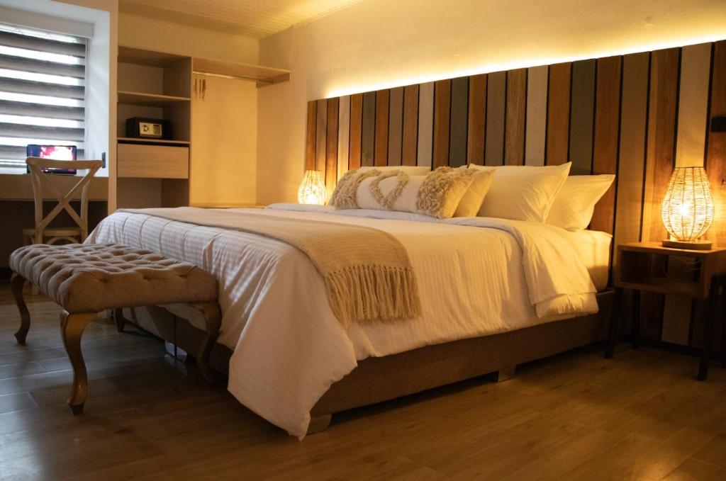 Postel nebo postele na pokoji v ubytování Marbore hotel & Spa