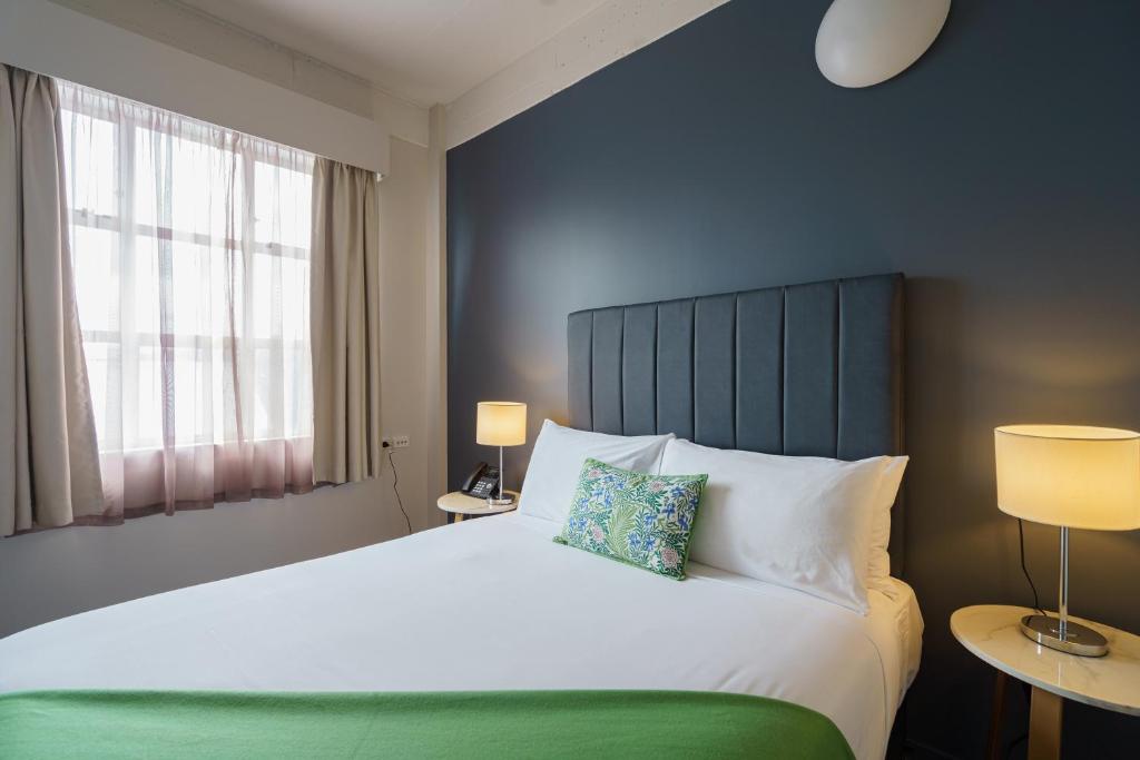 Postel nebo postele na pokoji v ubytování Ibis Styles Invercargill