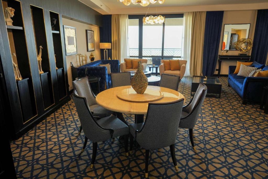A seating area at Radisson Blu Hotel & Convention Center, Alexandria