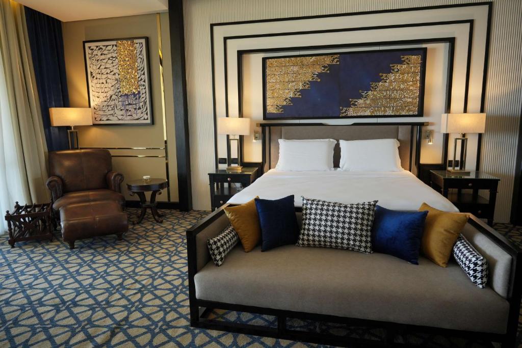 A seating area at Radisson Blu Hotel & Convention Center, Alexandria