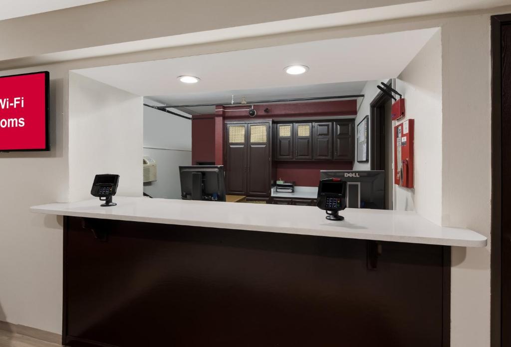Red Roof Inn Mansfield photo