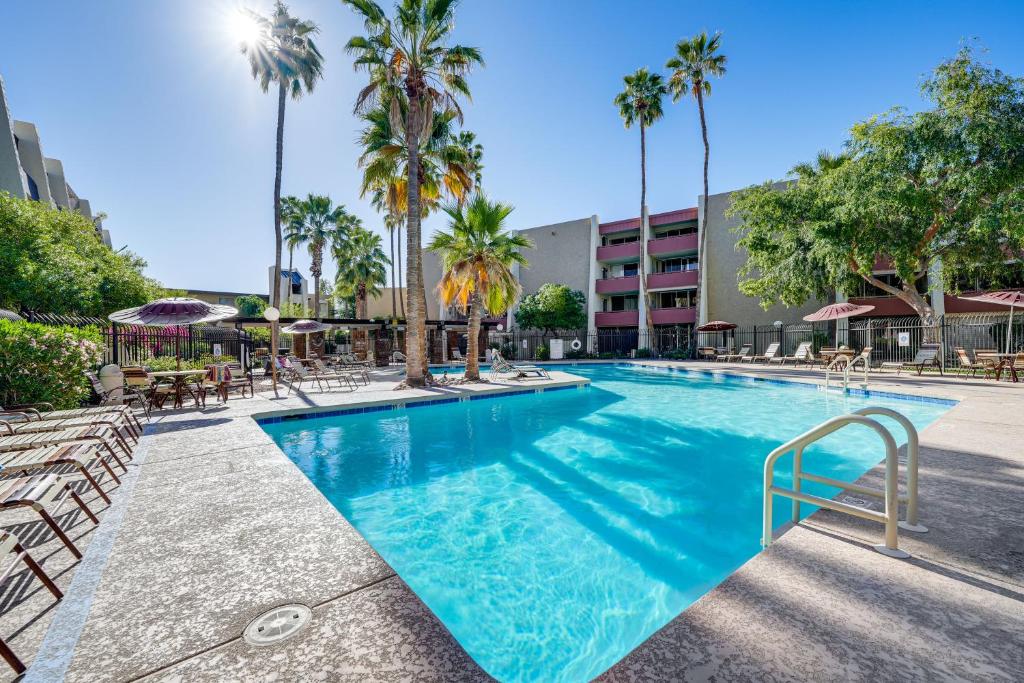 Πισίνα στο ή κοντά στο Community Pool and Hot Tub Cozy Condo in Scottsdale