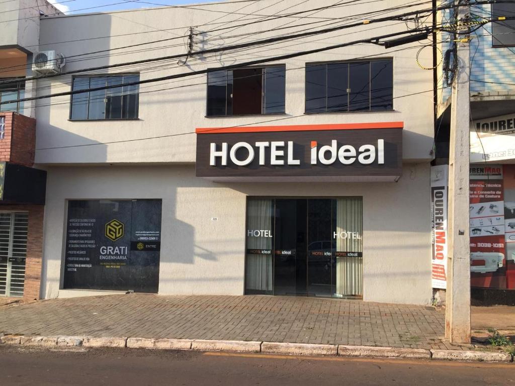 a hotel label sign on the side of a building at IDEAL HOTEL in Cascavel