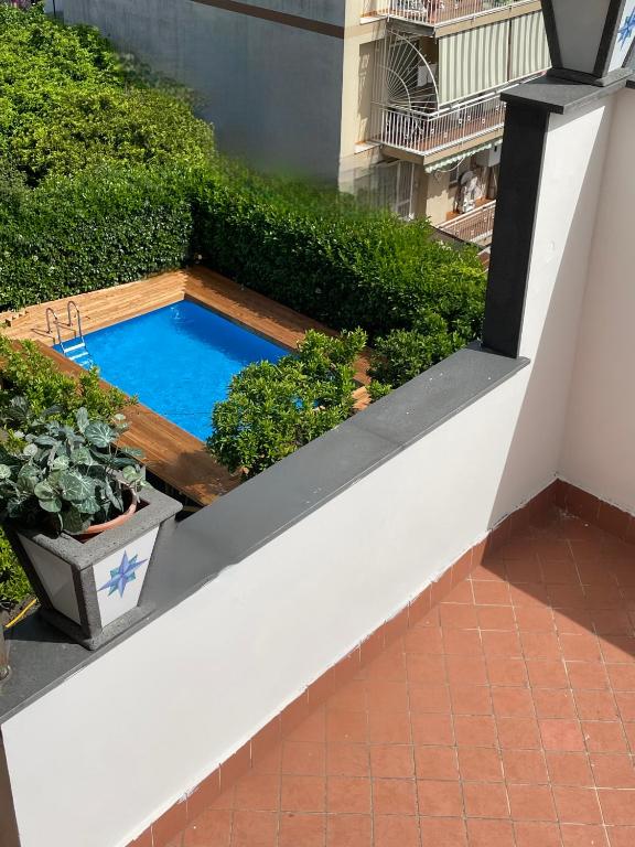 Bazén v ubytování Pompei Home Apartament nebo v jeho okolí