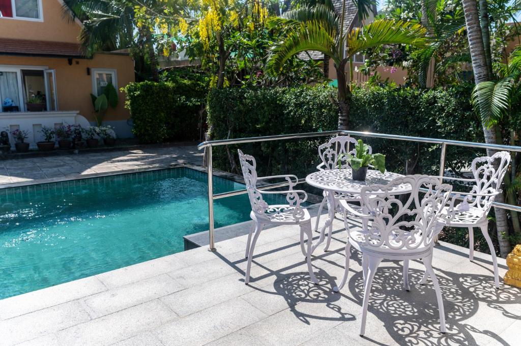 Bazén v ubytování Bikini Villas Koh Chang nebo v jeho okolí