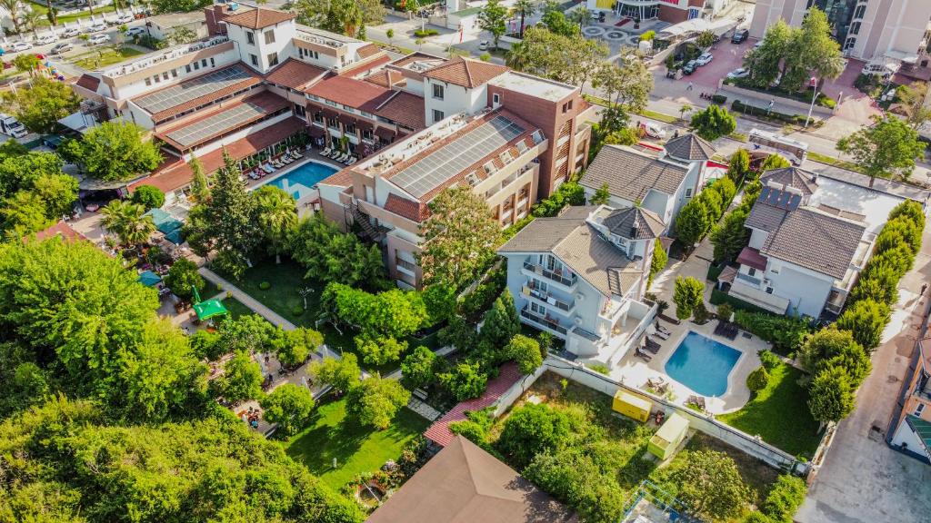 Bazén v ubytování DG HOTELS ROSE RESORT nebo v jeho okolí