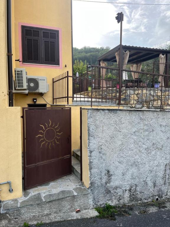 Balkón alebo terasa v ubytovaní Casa Bea con Piscina e giardino