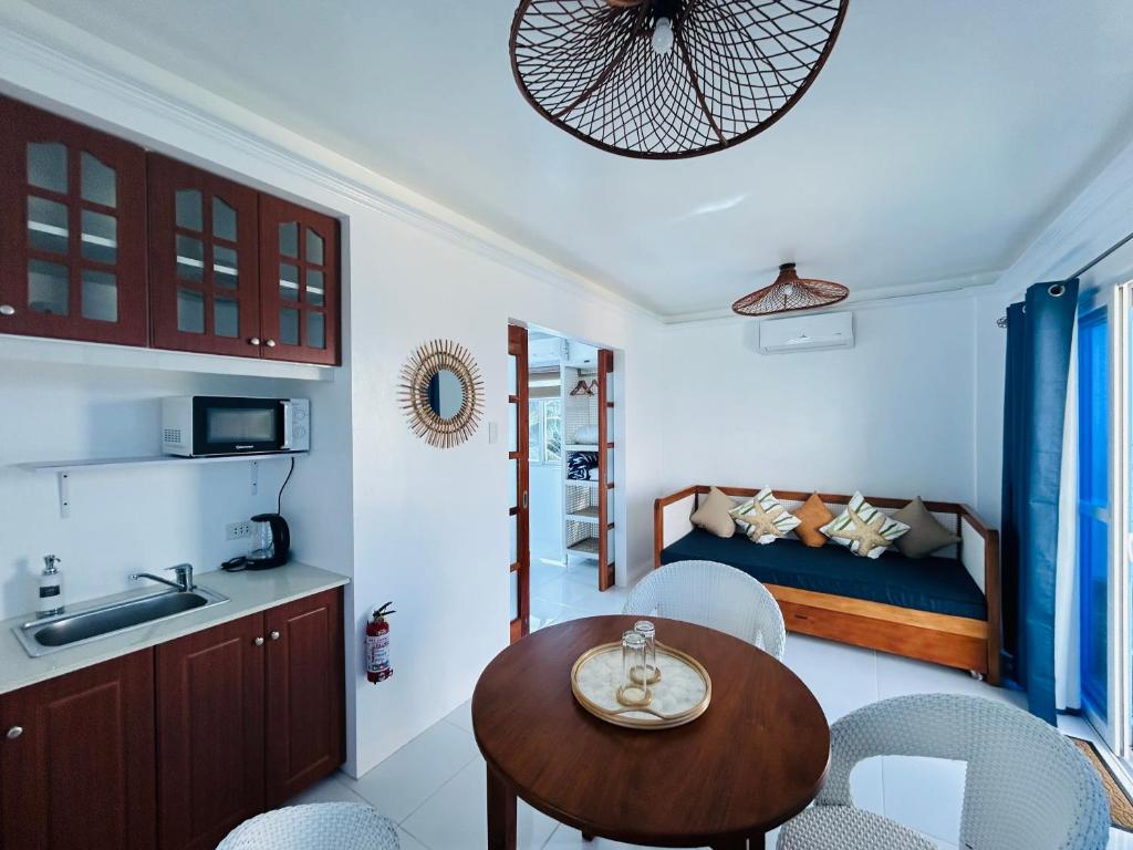 Kuchyň nebo kuchyňský kout v ubytování 1888 Beach Resort