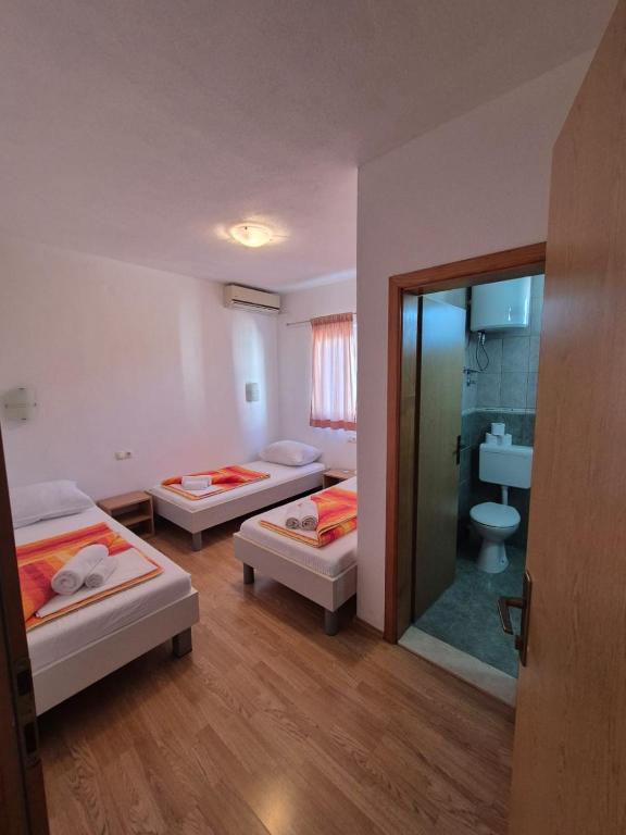 Pansion Speranza Međugorje - Dreifacher Raum