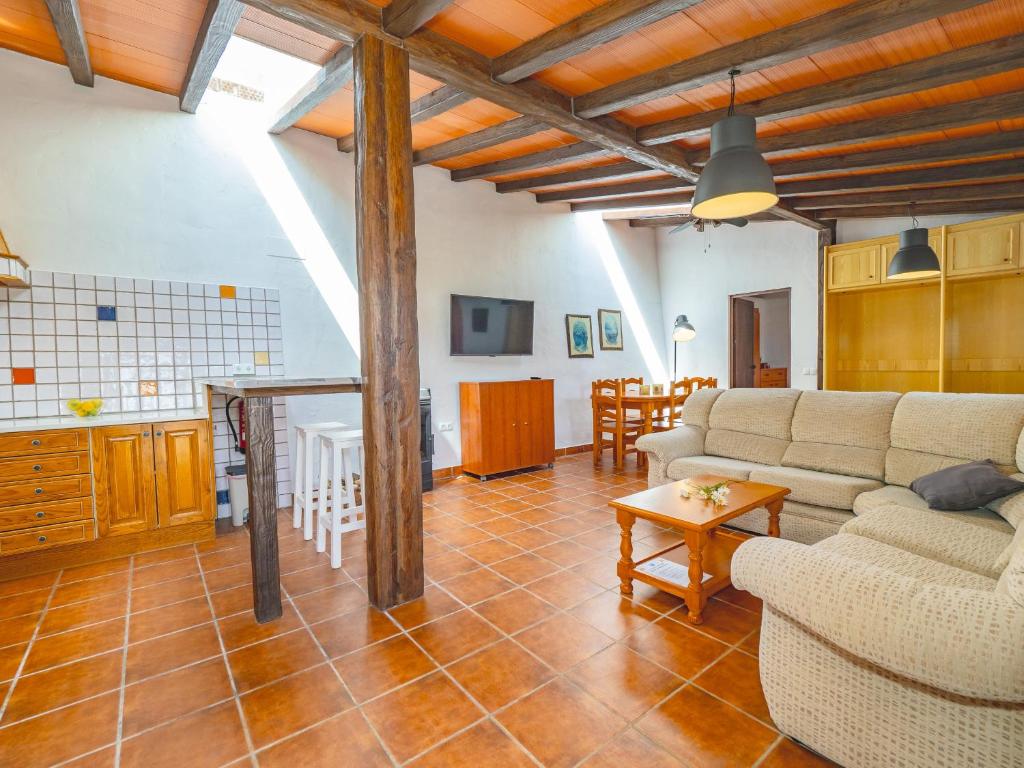 TV a/nebo společenská místnost v ubytování Cubo's Casita Rural Haro