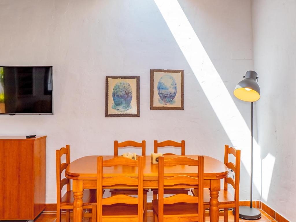 TV a/nebo společenská místnost v ubytování Cubo's Casita Rural Haro