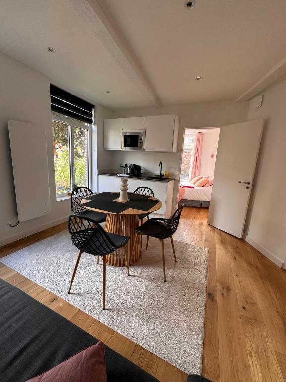 Victorias House Suite - Resim 12