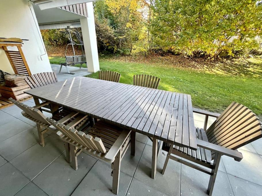 Zahrada ubytování Spacious Family Apt Flims close to Lake Cauma