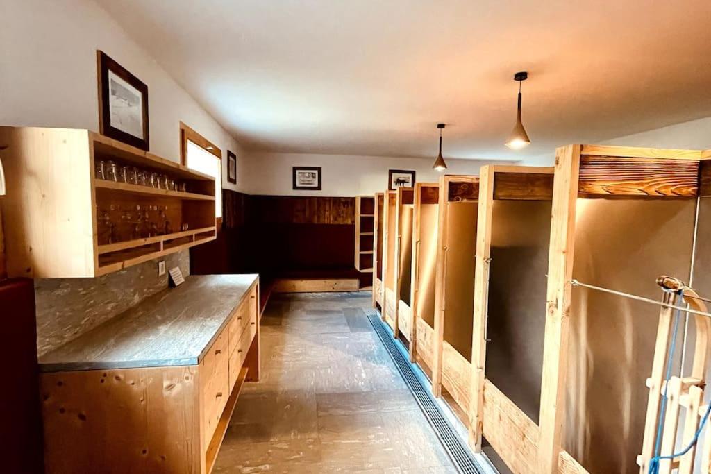 Fotografie z fotogalerie ubytování Spacious Family Apt Flims close to Lake Cauma v destinaci Flims