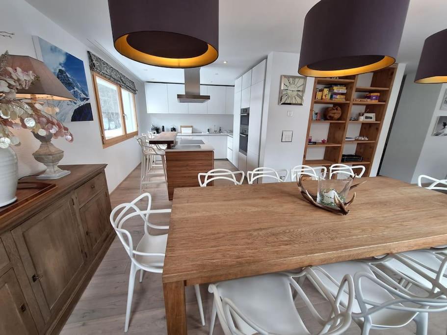 Kuchyň nebo kuchyňský kout v ubytování Spacious Family Apt Flims close to Lake Cauma
