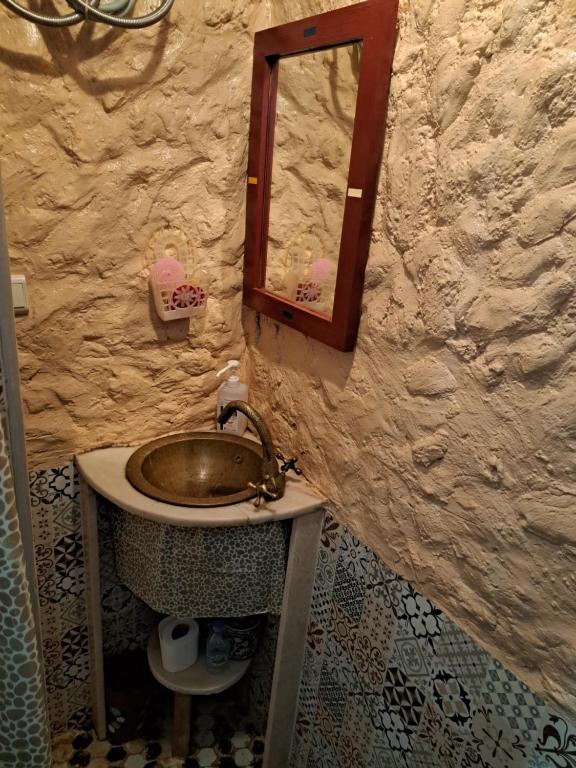 Ένα μπάνιο στο Dar Si hmed
