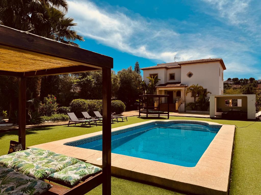 Hồ bơi trong/gần Javea Dream Luxury Villa with Pool, Lounge, BBQ, Airco, Wifi