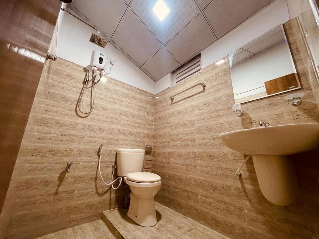 Lake Classical Guest House - 13