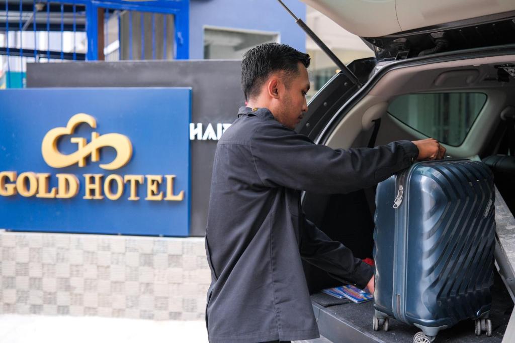 Hosté ubytování Gold Hotel Simpang Lima