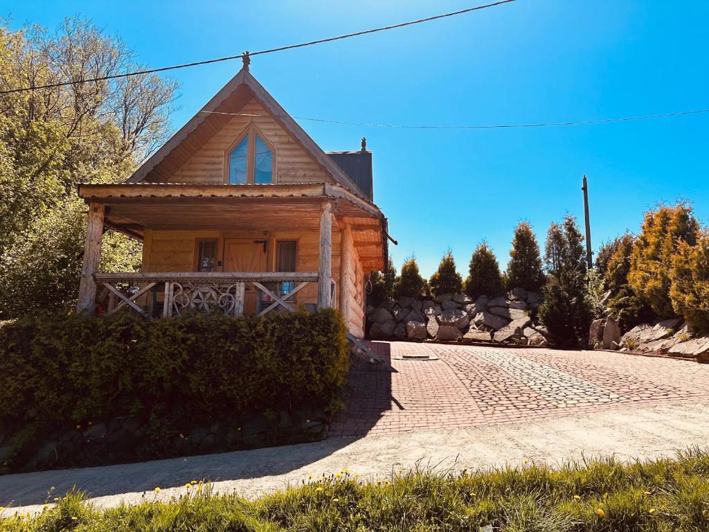SZAŁAS CHALET PRZY POTOKU Gospodarstwo Agroturystyczne Baciary
