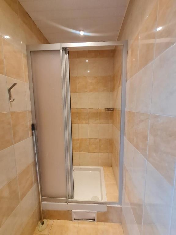 Koupelna v ubytování Hostel Red