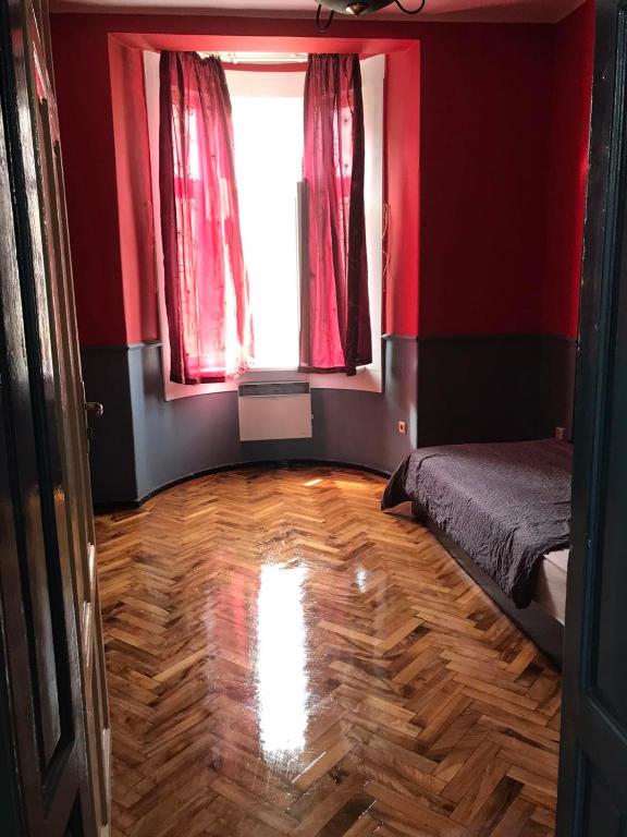 Postel nebo postele na pokoji v ubytování Hostel Red