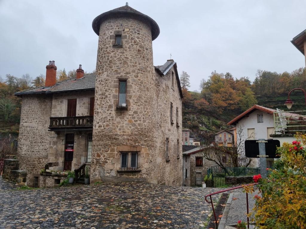 Budova, v ktorej sa apartmán nachádza