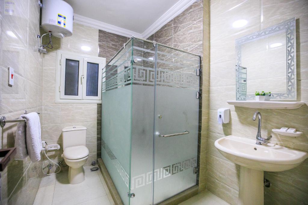 Mak Pyramids View - 17