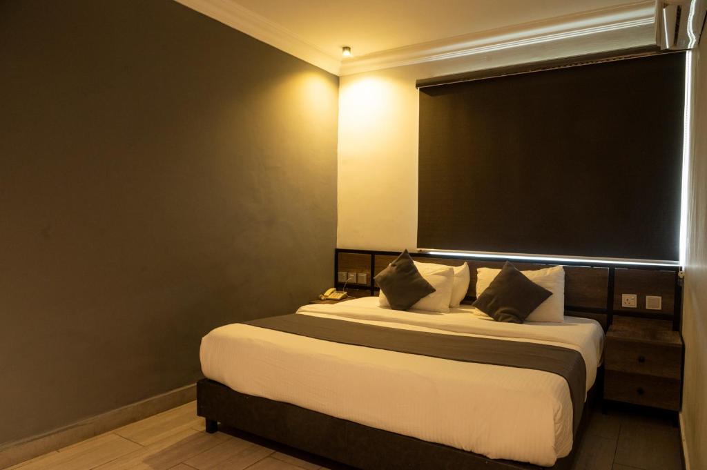 The Blowfish Hotel - Standart Çift Kişilik Oda 