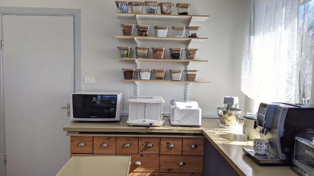Dapur atau dapur kecil di Flateyri guesthouse