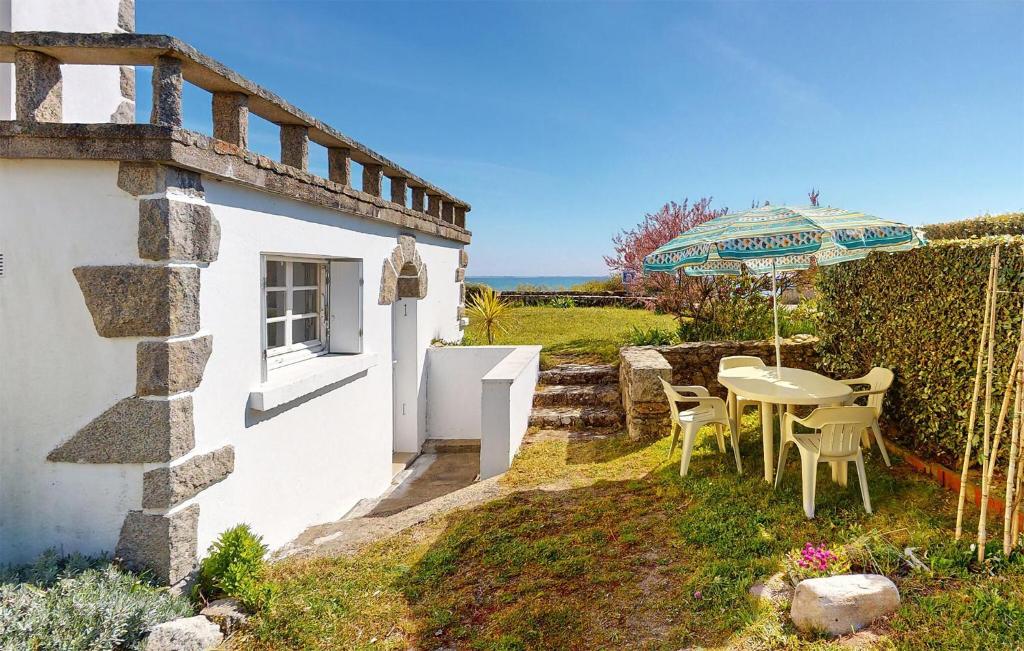 Κήπος έξω από το Nice Apartment In Saint-Pierre-Quiberon