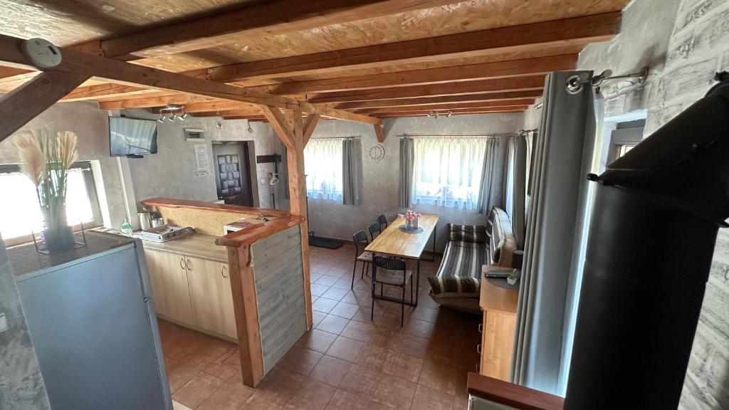 Kuchyň nebo kuchyňský kout v ubytování Domek Adusiówka
