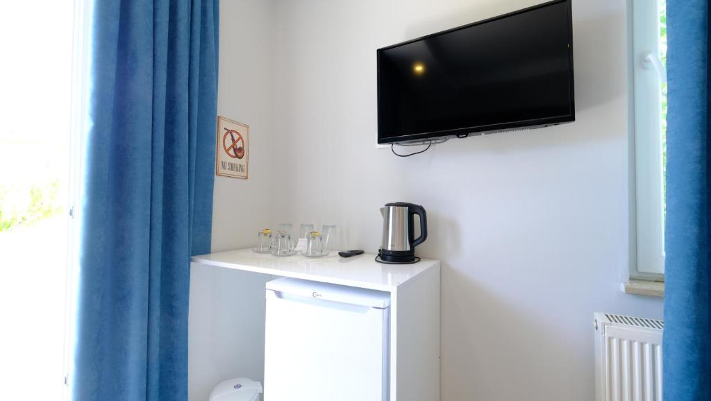 The Cotton House Hotel - Deluxe Double Room With Balcony