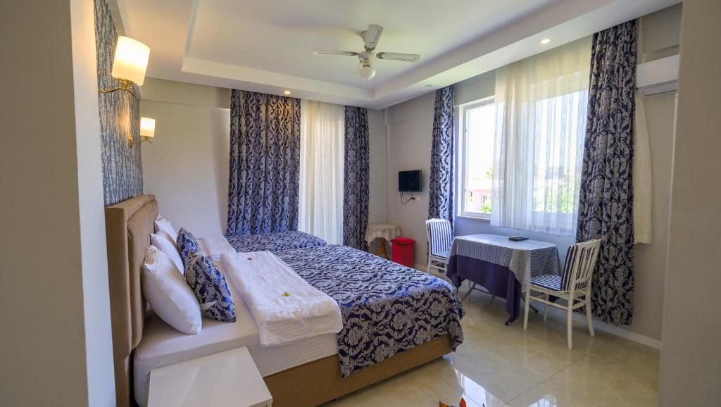 The Cotton House - 13