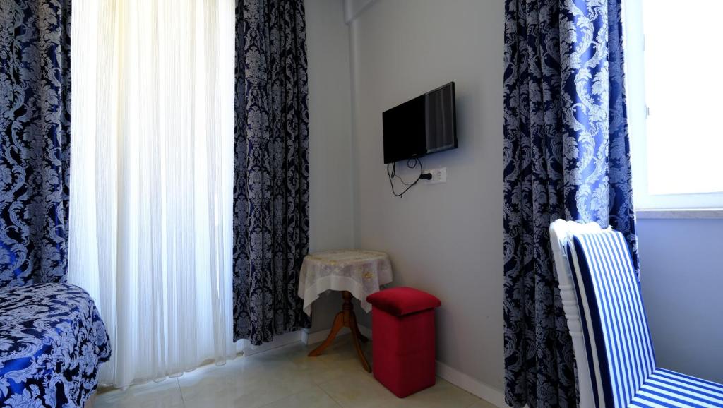 The Cotton House - 15