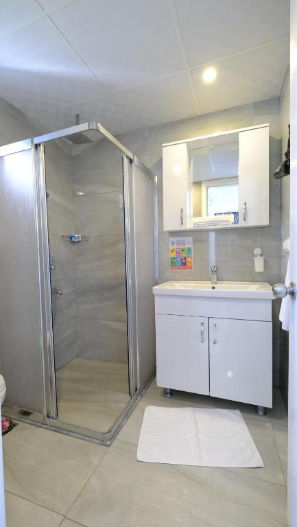 The Cotton House - 11