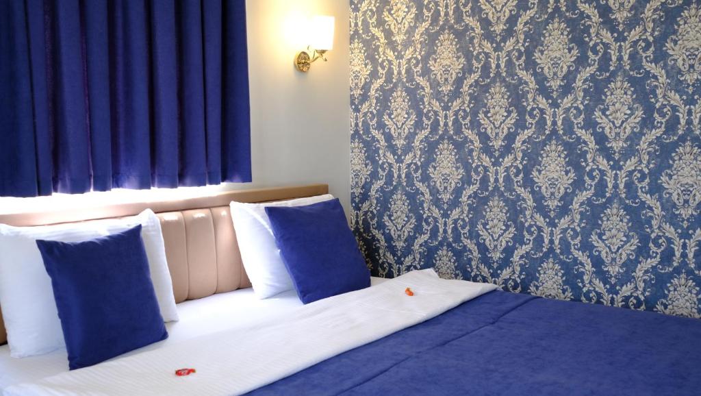 The Cotton House - 5