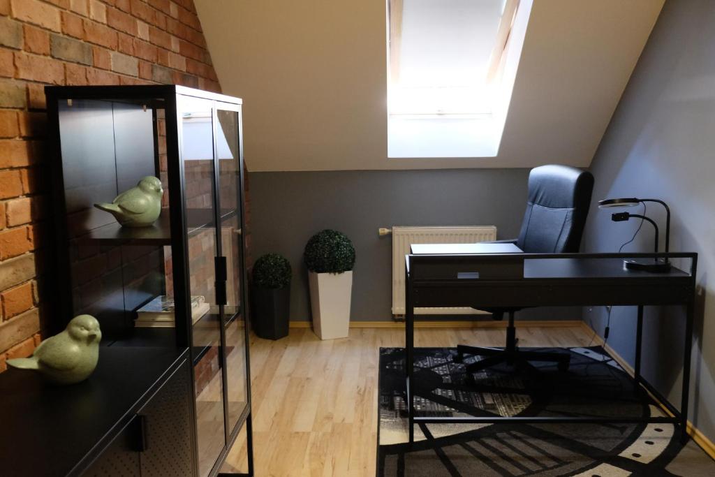 Fotografia z galérie ubytovania Apartament Poddasze Artysty Mieszkanie Ozonowane v destinácii Čenstochová
