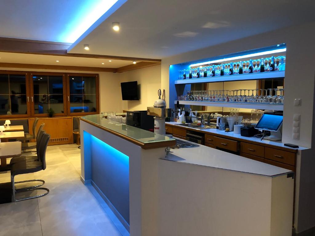 Příslušenství pro přípravu čaje a kávy v ubytování Hotel Ötscherblick