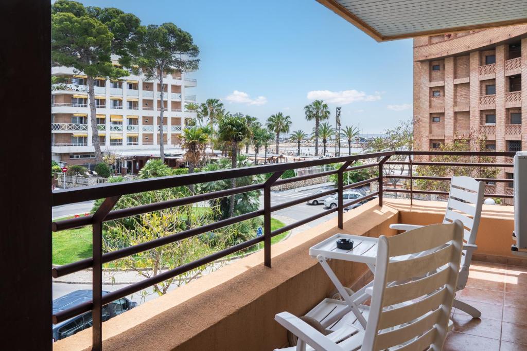 Μπαλκόνι ή βεράντα στο Luxury apartment with sea view and parking
