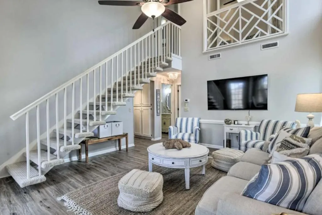 Cozy Beach Condo