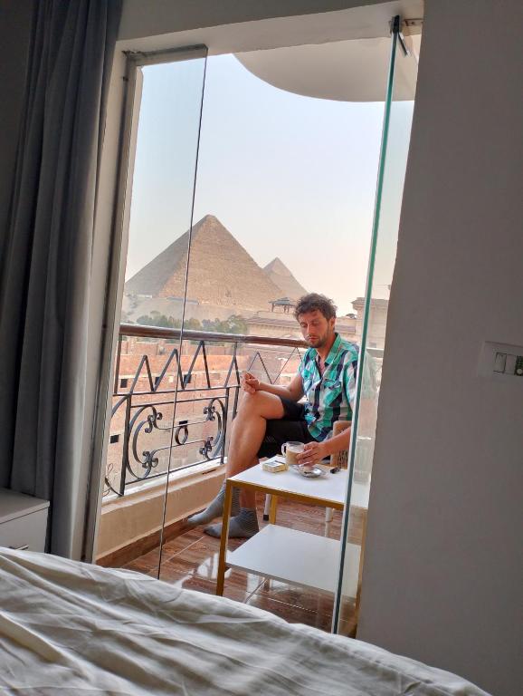 Nespecifikovaný výhled na hory nebo výhled na hory při pohledu z hotelu