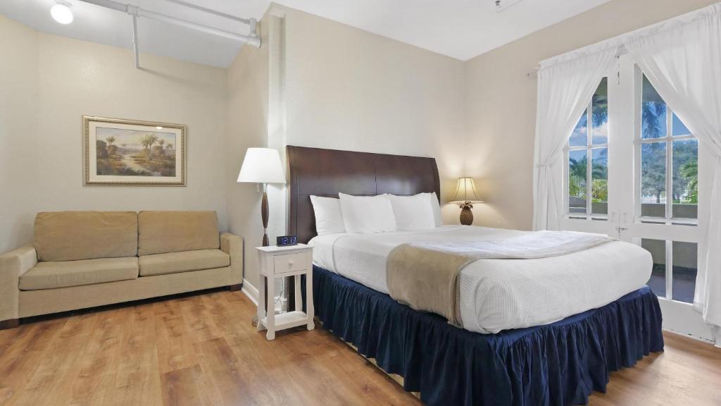 Crystal Bay Historic Hotel - Viervoudige Kamer Met Uitzicht Op Terras En Tuin