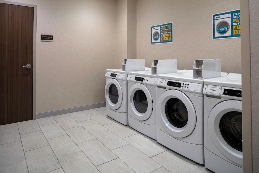 Home2 Suites By Hilton Northville Detroit photo