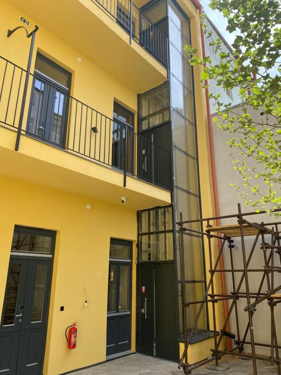 HONEST Karlin - Resim 45